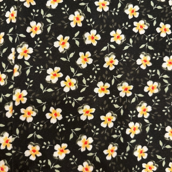 Urban Outfitters daisy flower romper - Picture 2 of 4